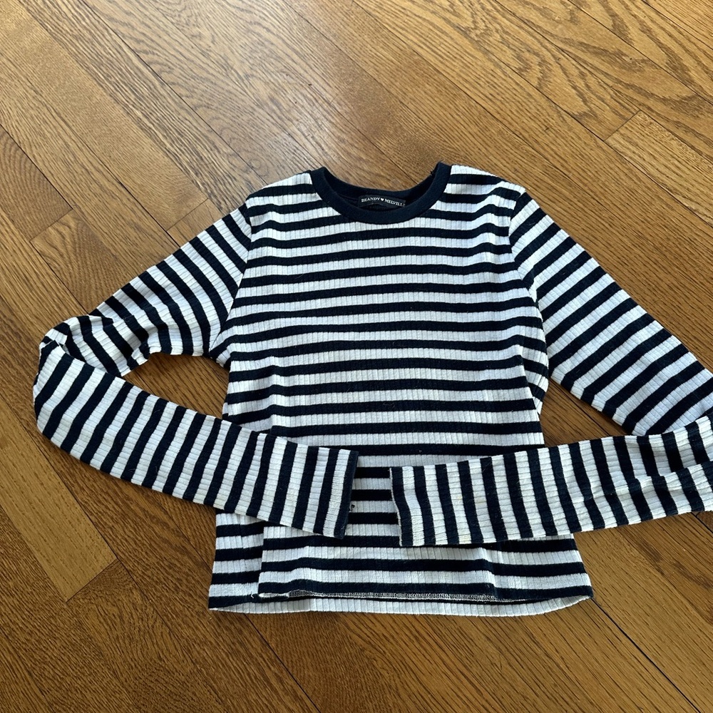 Brandy Melville Striped blue and white wide ribbed shirt